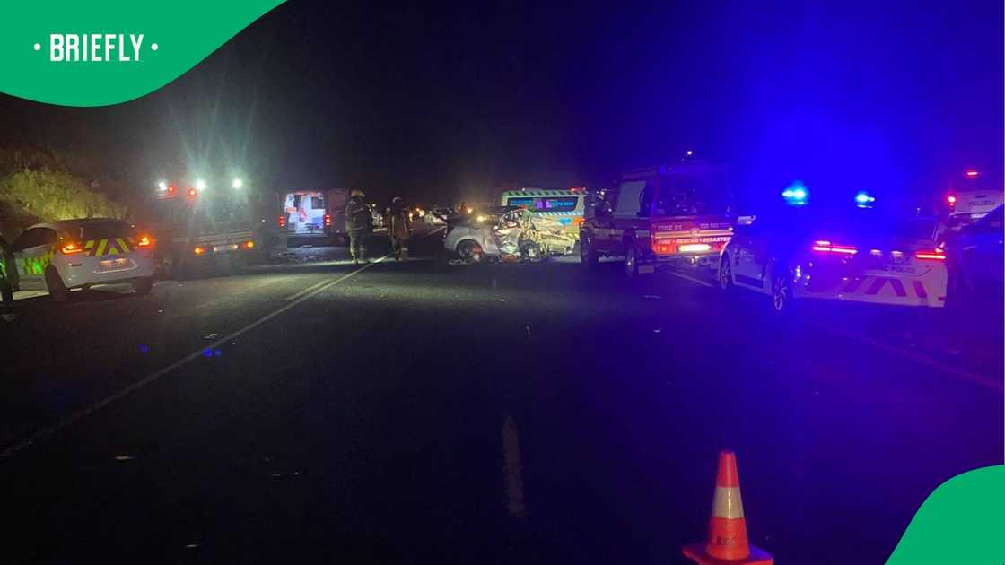 The mother and the father have died instantly The mother and the father have died instantly