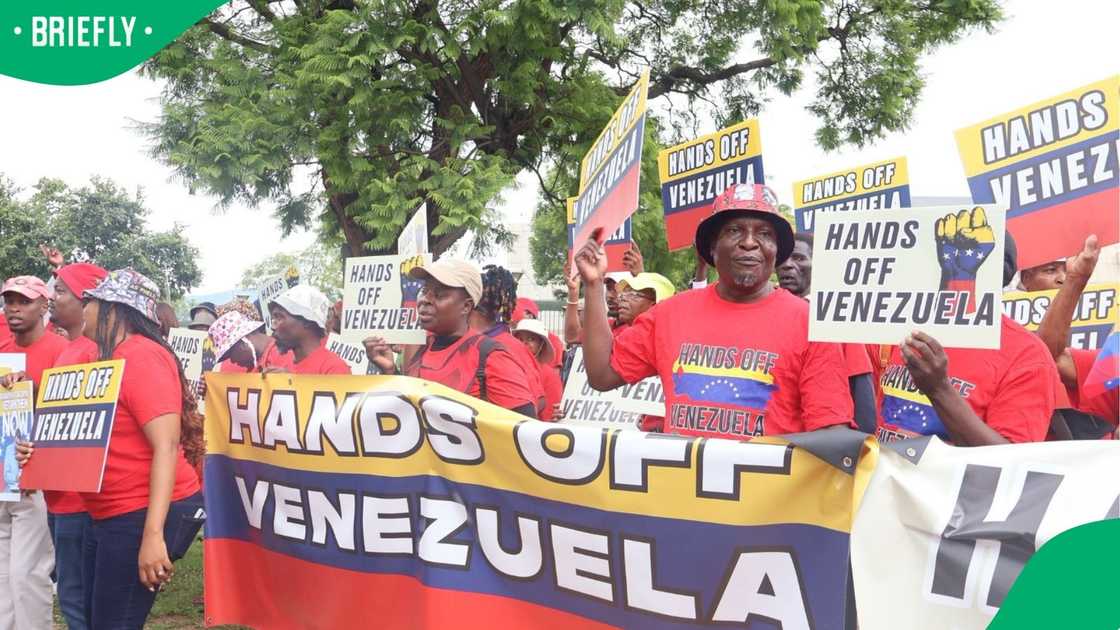 Various groups gathered outside the US embassy to protest against the US's actions in Venezuela Various groups gathered outside the US embassy to protest against the US's actions in Venezuela