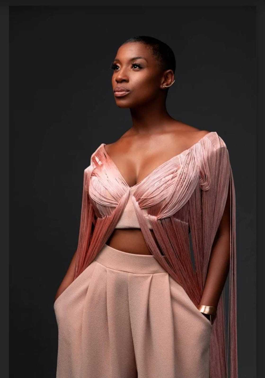 Busi Lurayi Busi Lurayi