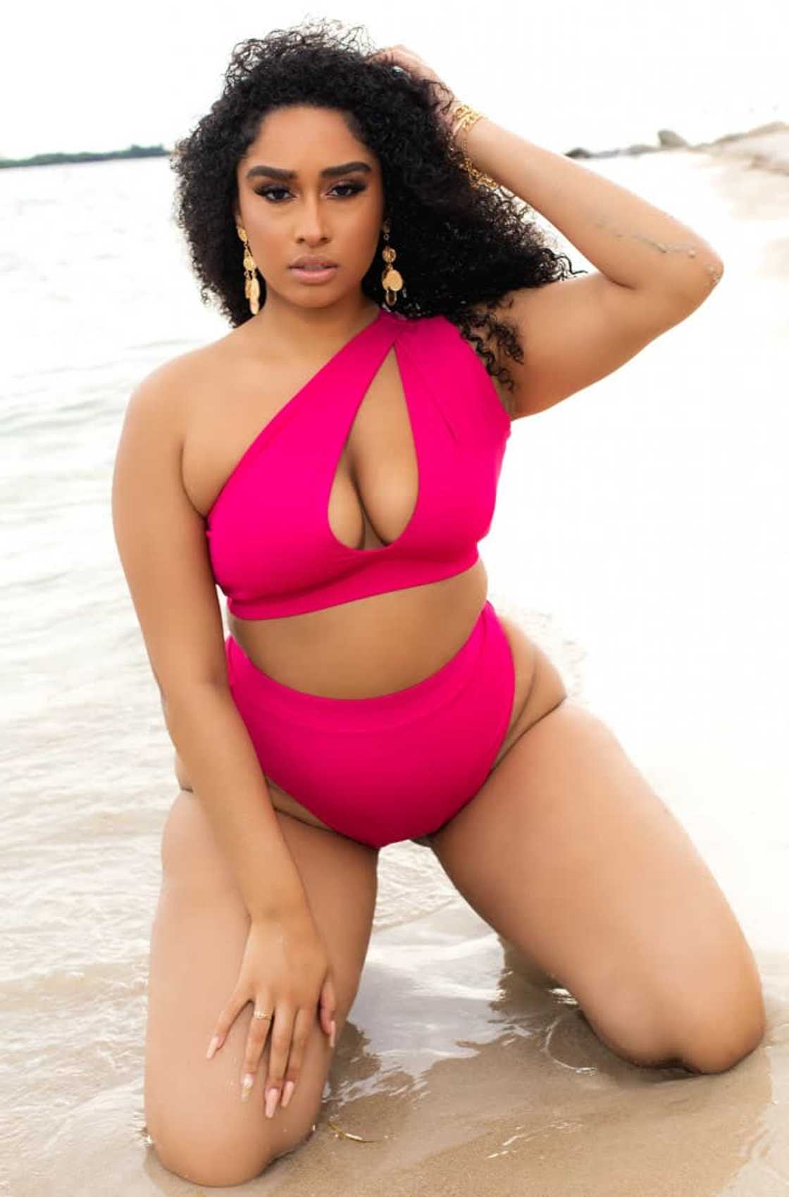 Minimal coverage most revealing swimsuits of all time. Minimal coverage most revealing swimsuits of all time.