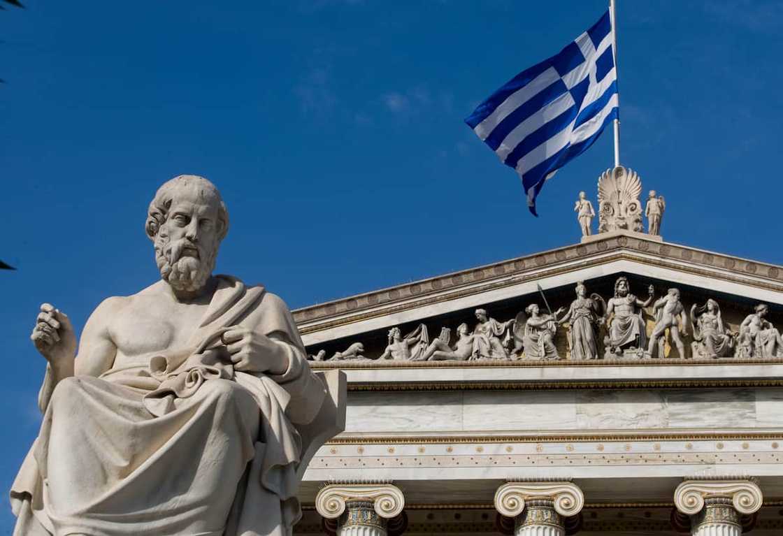 Plato (427 BC to 347 BC) Plato (427 BC to 347 BC)