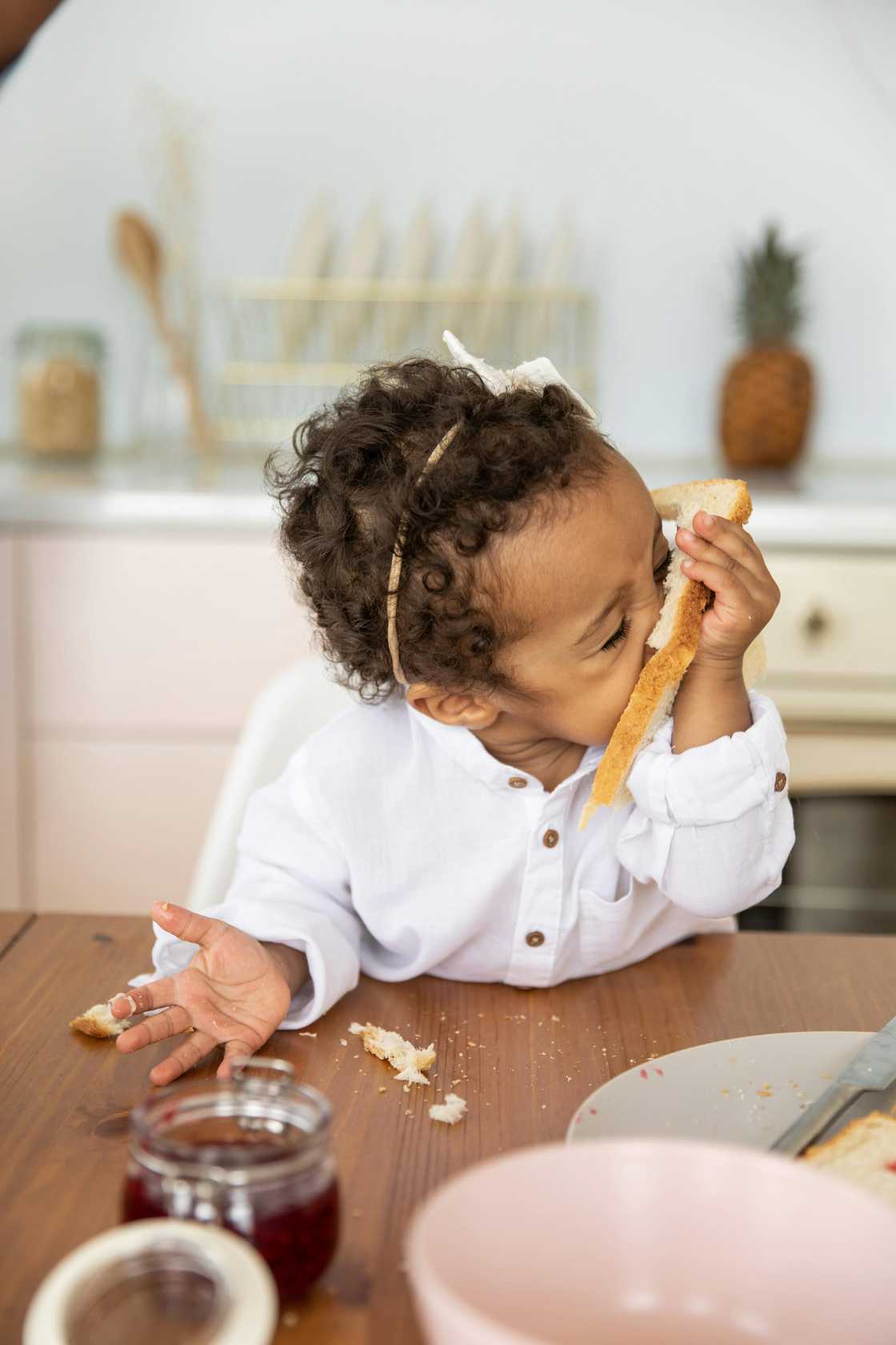 People defended naughty kid