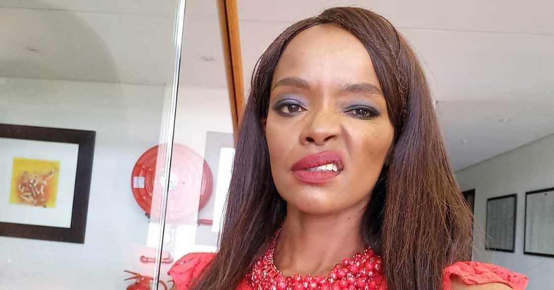 Kuli Roberts doesn't like comparisons when it comes to TV presenters in Mzansi Kuli Roberts doesn't like comparisons when it comes to TV presenters in Mzansi