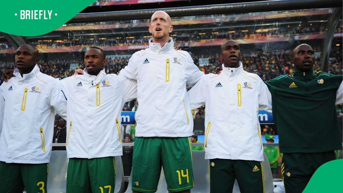 “Proof That Cheaters Always Win” : Matthew Booth and Bongani Mthombeni’s Photo Divides South Africa “Proof That Cheaters Always Win” : Matthew Booth and Bongani Mthombeni’s Photo Divides South Africa
