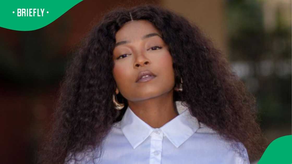 Woman gets expensive afro twists on natural hair