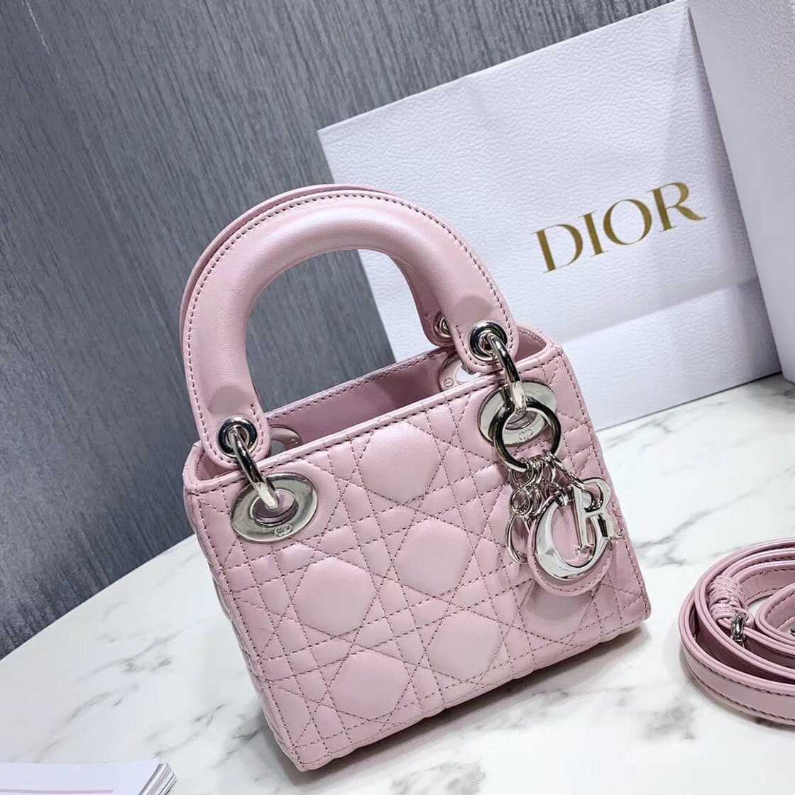 Top 15 best purse brands Top 15 best purse brands