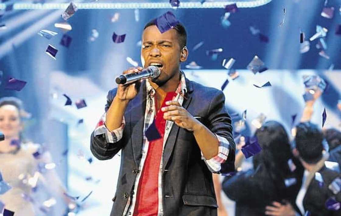 Vincent Bones profiles Vincent Bones profiles