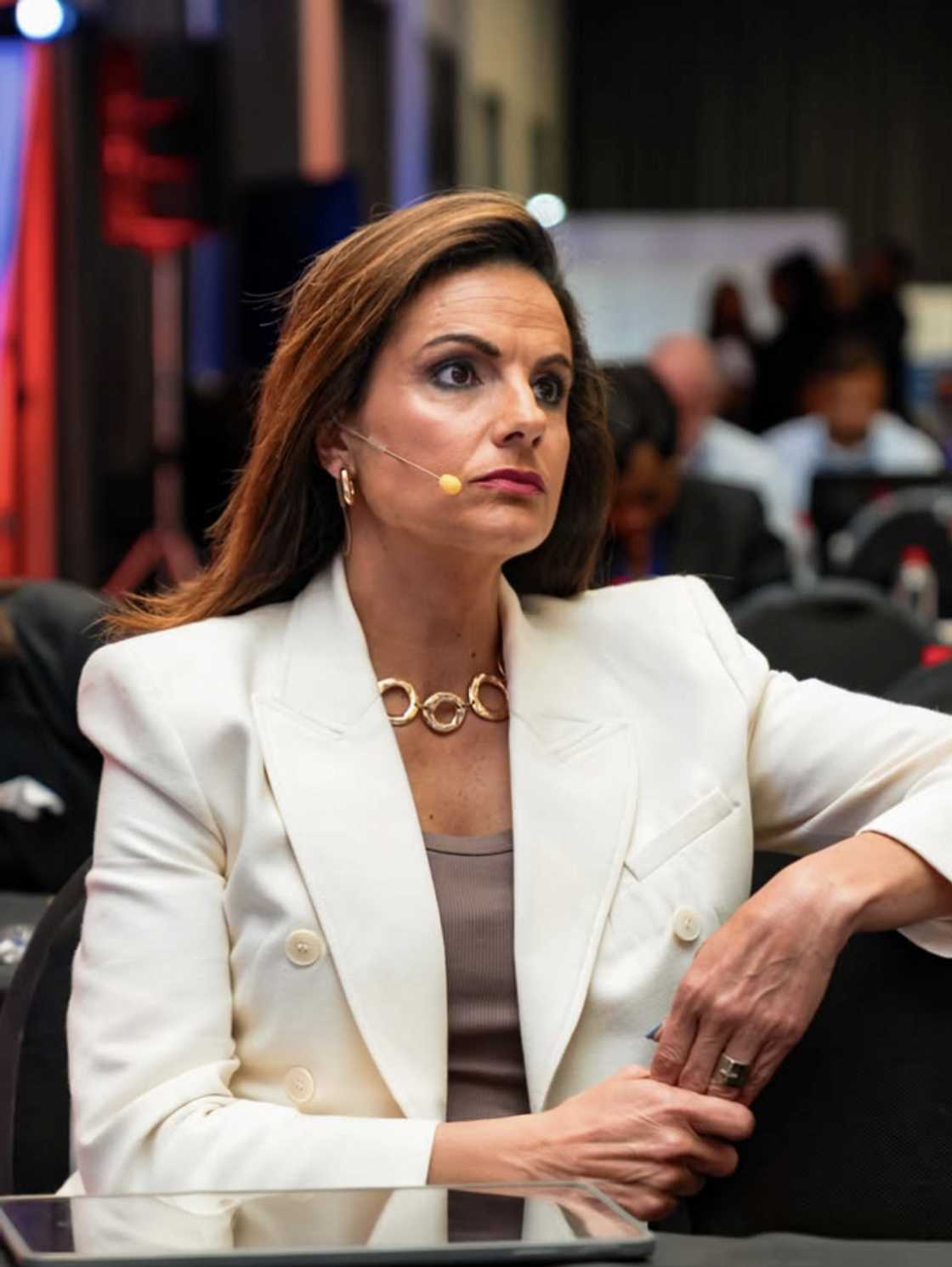 Leanne Manas and the SABC confirmed that she is not leaving