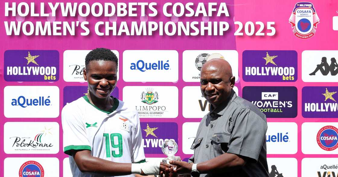 Award from Jack Maluleka during the 2025 HWVB Cosafa Womens Championship