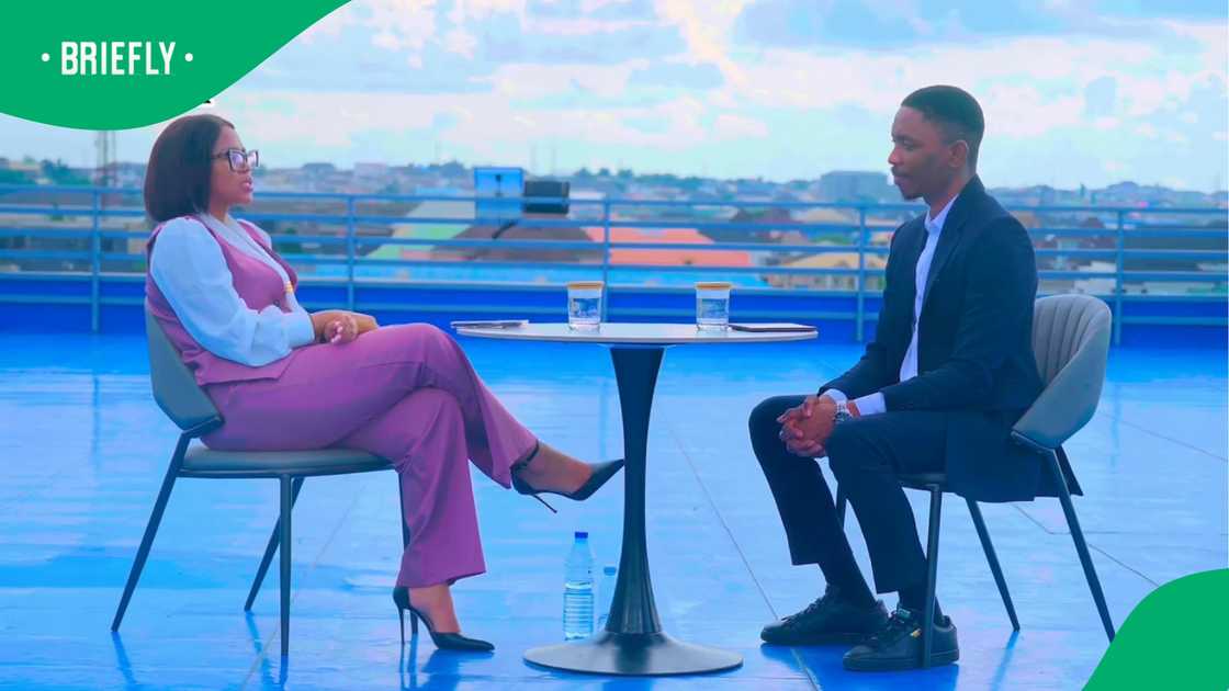 SA woman claims Nigerian airport staff refused to help after seeing her passport SA woman claims Nigerian airport staff refused to help after seeing her passport