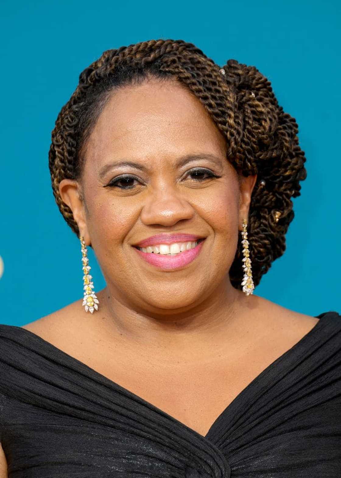 Who is Chandra Wilson dating? Who is Chandra Wilson dating?