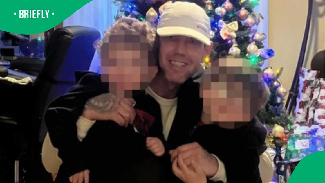 The image showed the father who passed away after being stuck on an elevator