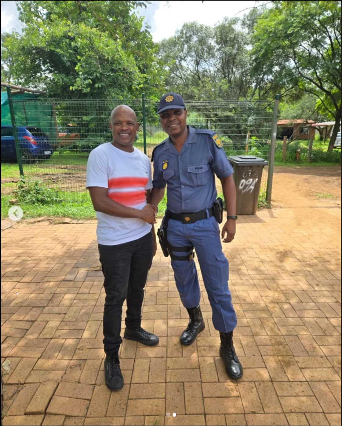 'Skeem Saam' actor Matthews Manamela meets real officers. 'Skeem Saam' actor Matthews Manamela meets real officers.
