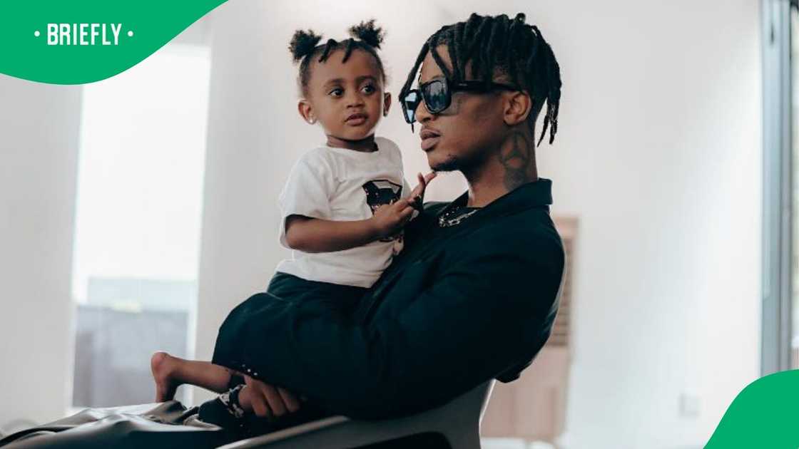 Emtee is an award winning South African rapper. Emtee is an award winning South African rapper.