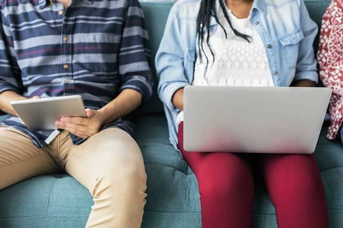Pros of Netflix South Africa vs Showmax Pros of Netflix South Africa vs Showmax