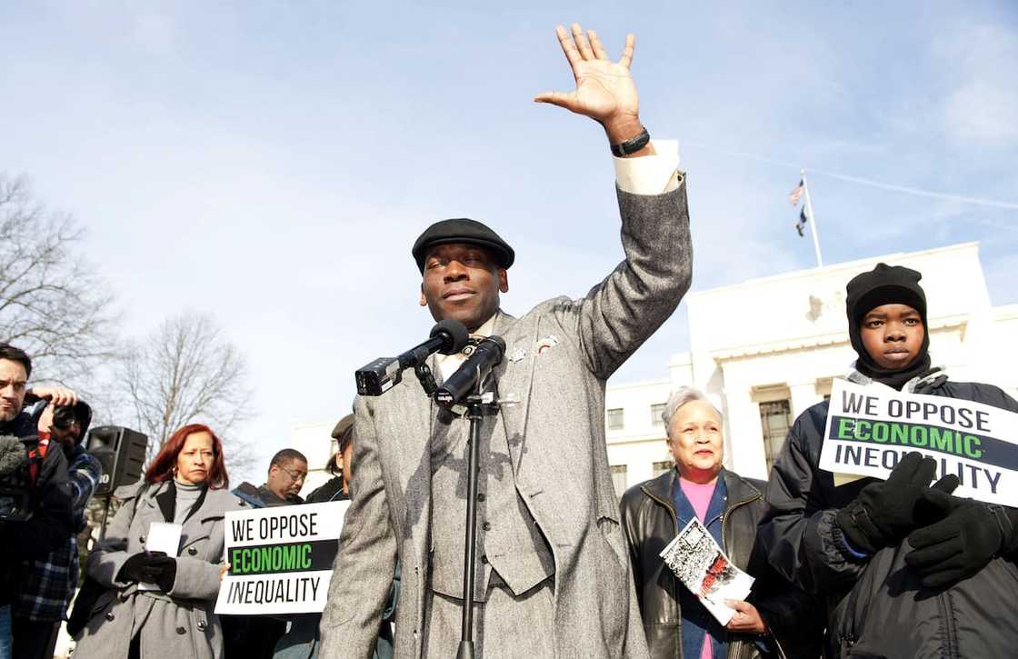 Pastor Jamal Bryant Pastor Jamal Bryant