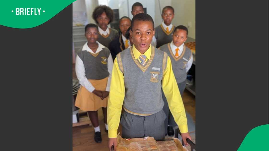 Students from Mpilisweni MSI SOS. Students from Mpilisweni MSI SOS.