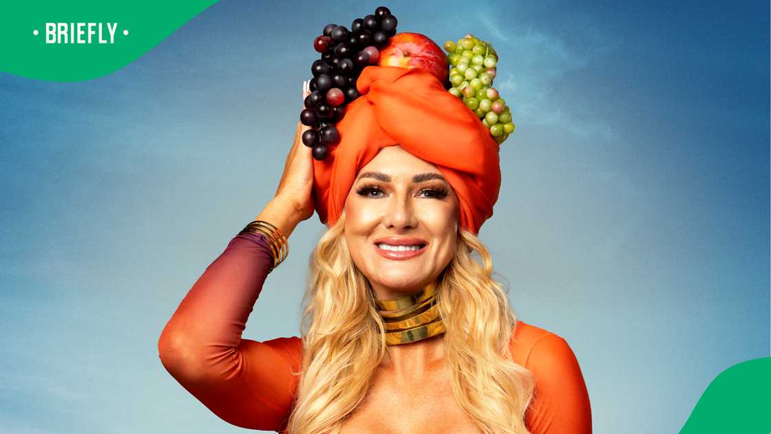 Jojo and Nonku Williams end their friendship. Jojo and Nonku Williams end their friendship.