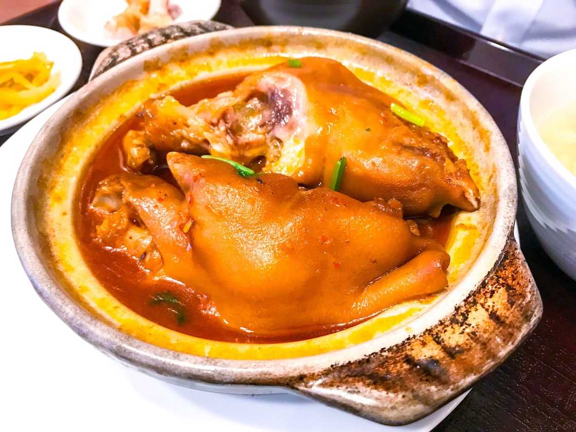 Spicy pig's feet stew Spicy pig's feet stew