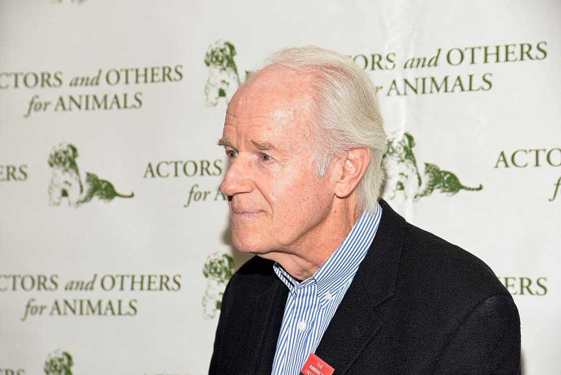 Actor Mike Farrell at Universal City Hilton & Towers on 4 December 2016 in Universal City, California.