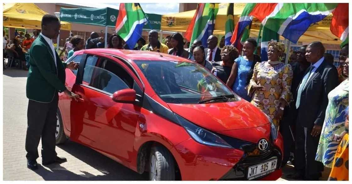 Top Matric pupil receives a car for his achievements