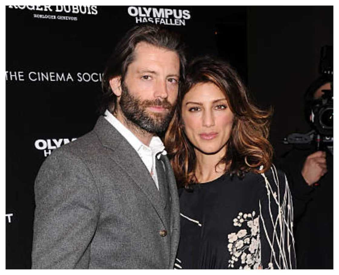 Who is Jennifer Esposito married to? Who is Jennifer Esposito married to?