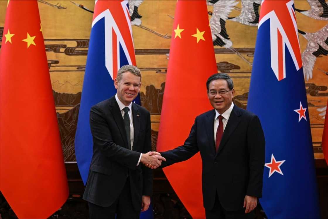 New Zealand Prime Minister Chris Hipkins (L) hailed his meeting with Chinese Premier Li Qiang as a reaffirmation of important economic connections' between the two sides New Zealand Prime Minister Chris Hipkins (L) hailed his meeting with Chinese Premier Li Qiang as a reaffirmation of important economic connections' between the two sides