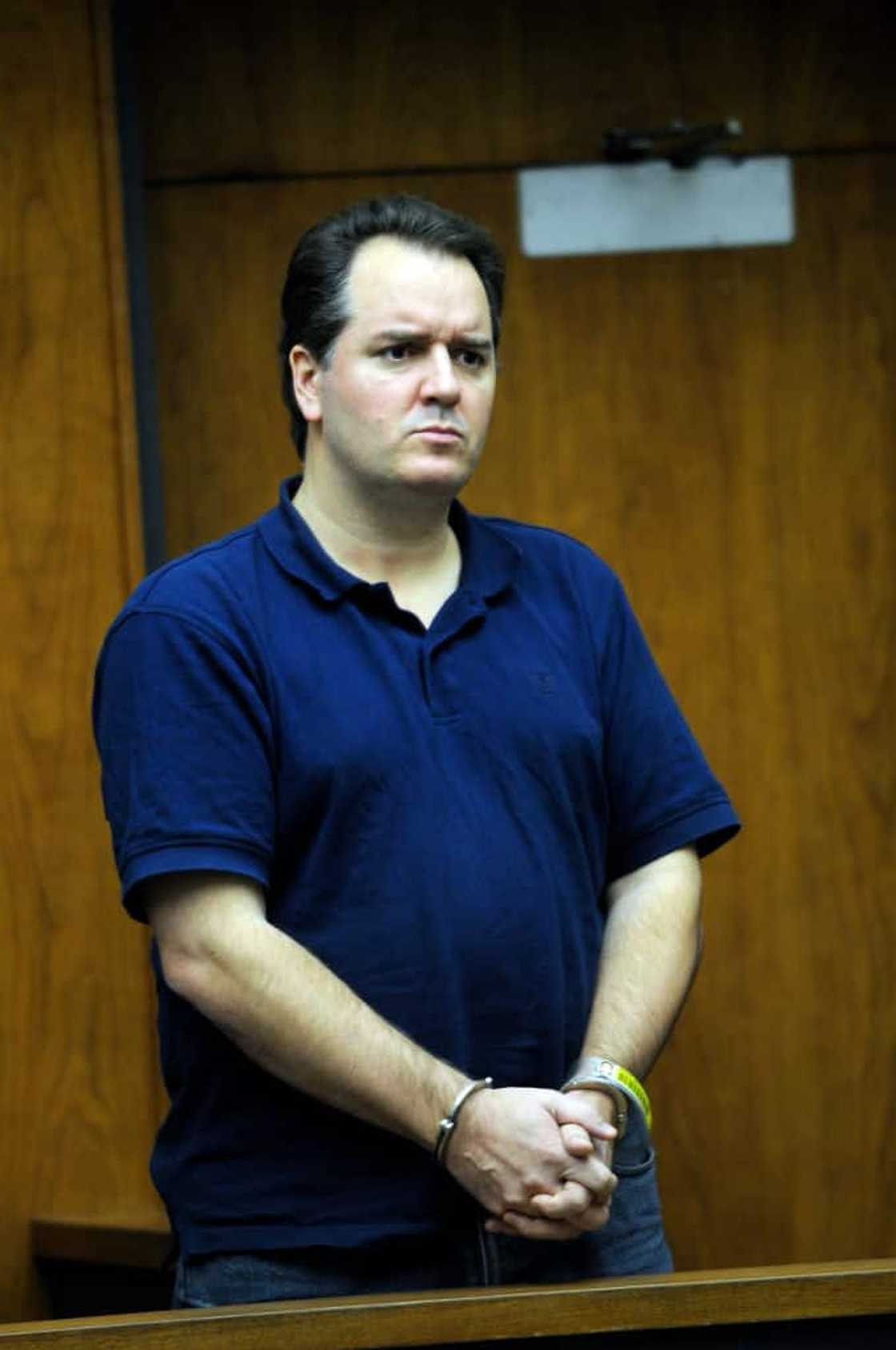 Where does Dane Cook live? Where does Dane Cook live?