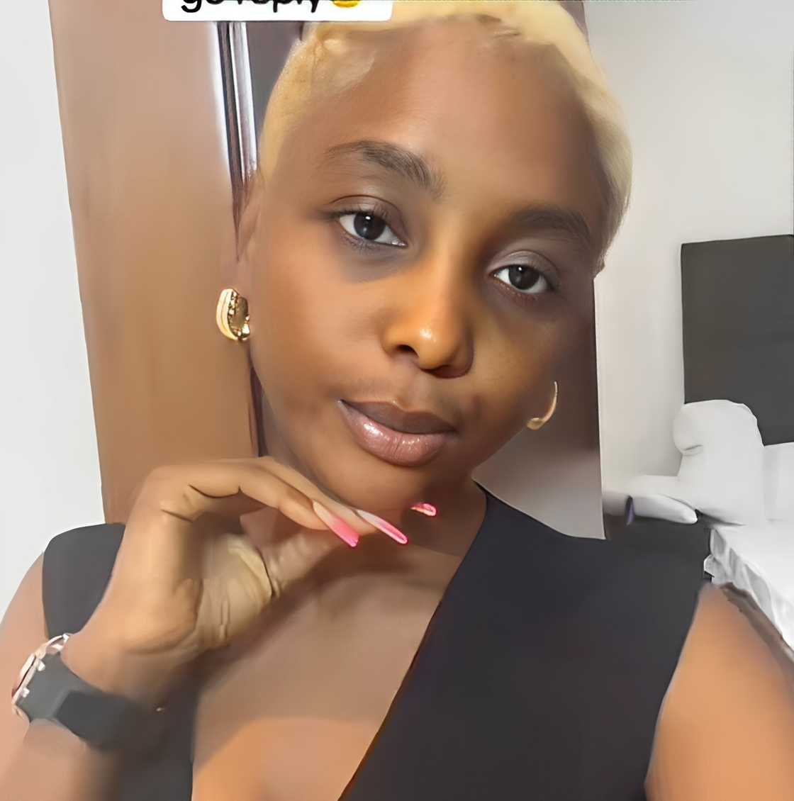 A woman revealed how her sister allegedly got pregnant by her husband, which shocked online users. A woman revealed how her sister allegedly got pregnant by her husband, which shocked online users.