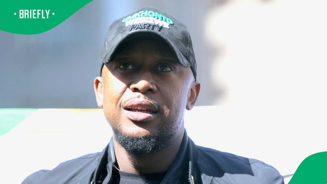 Nhlamulo Ndhlela addressed the claims that Jacob Zuma met with Clive Derby-Lewis Nhlamulo Ndhlela addressed the claims that Jacob Zuma met with Clive Derby-Lewis