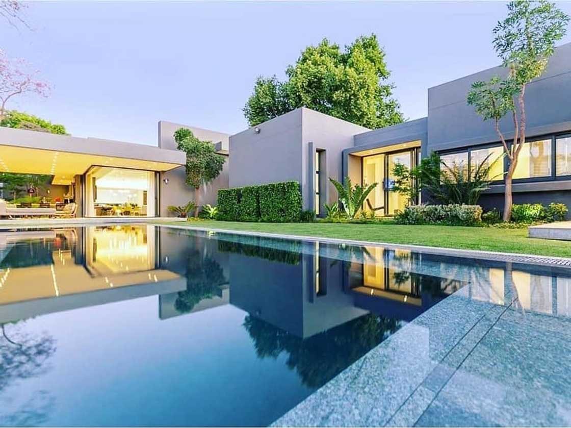 beautiful flat roof houses in South Africa