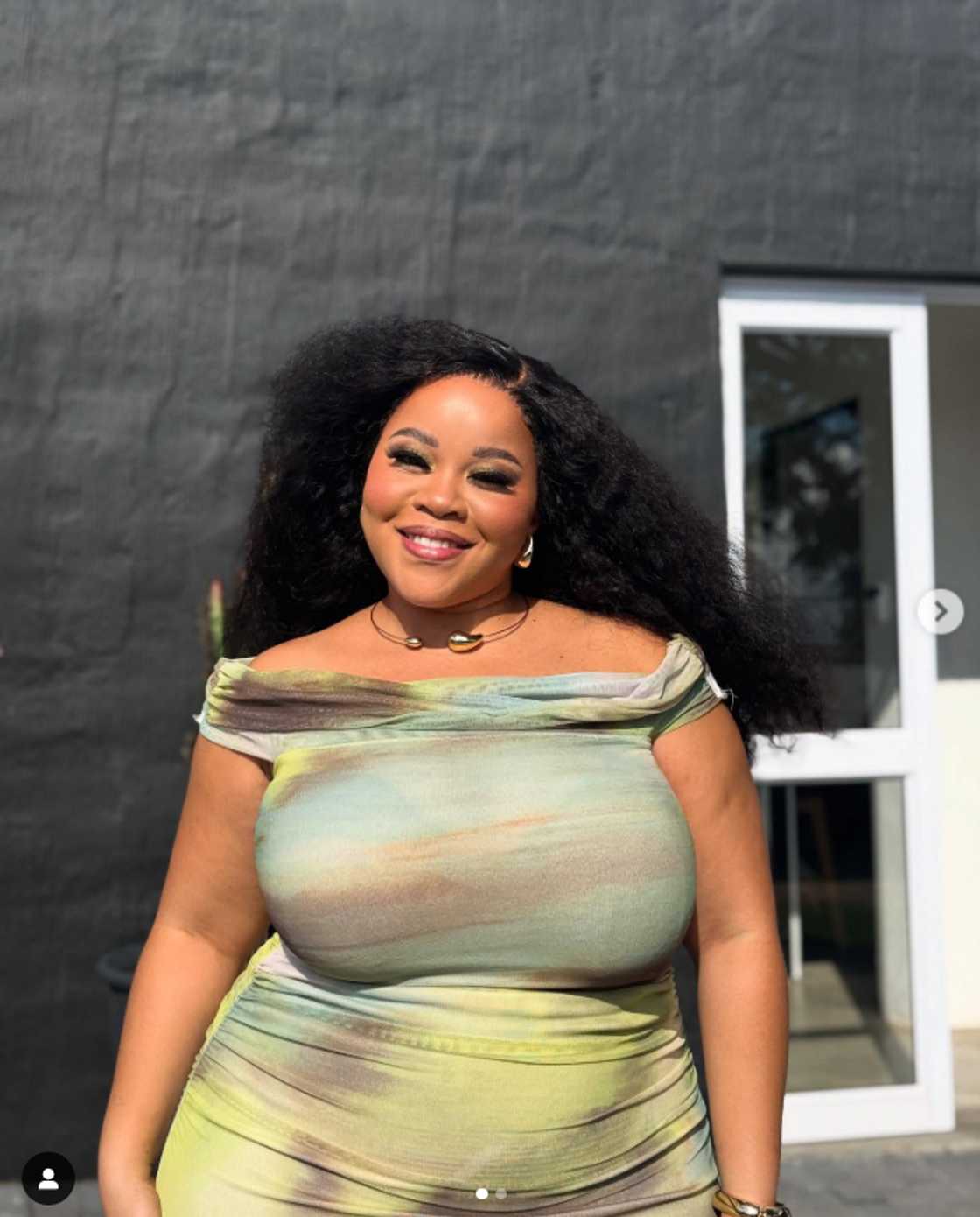 Tirelo is engaged to Mpumelelo Mseleku. Tirelo is engaged to Mpumelelo Mseleku.