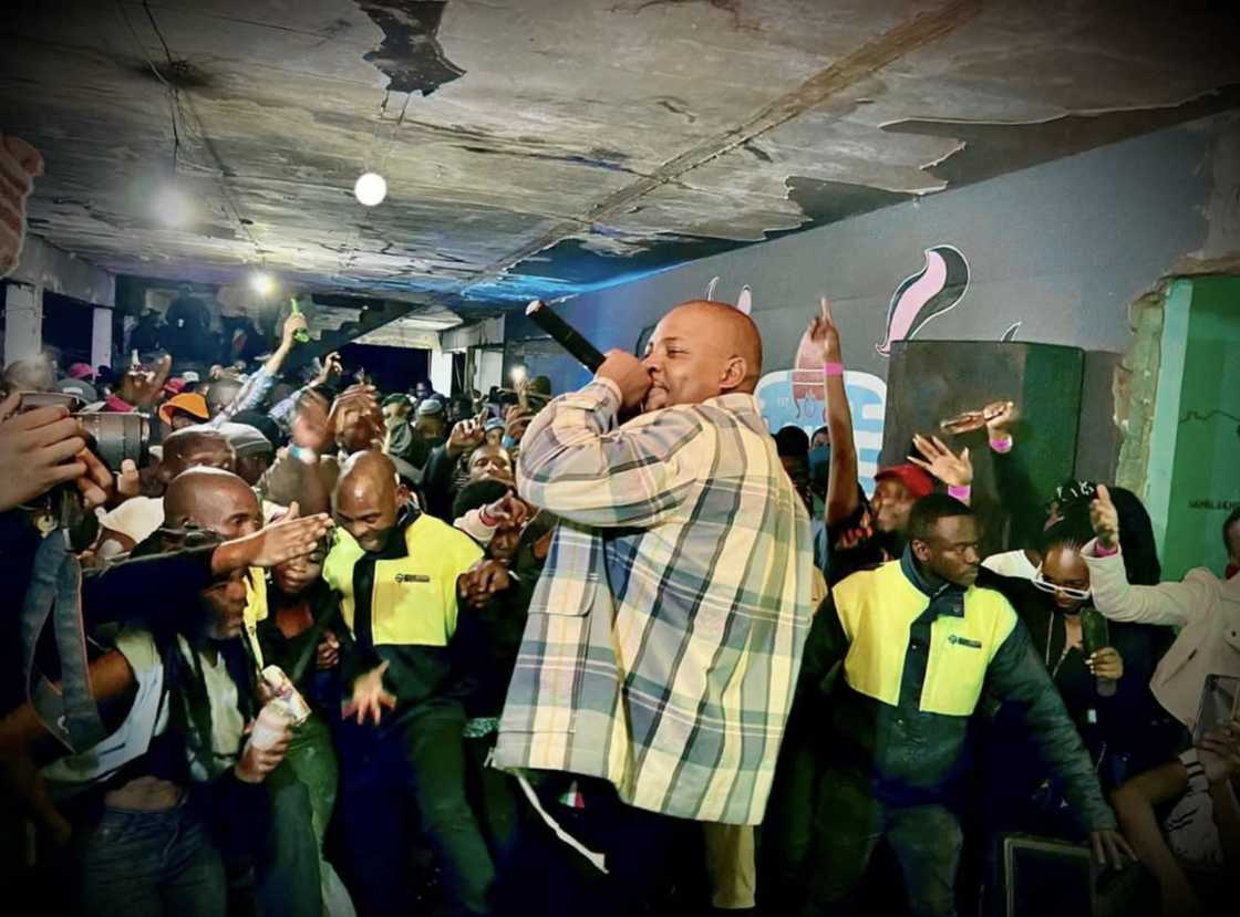 Mzansi showed love to Professor Mzansi showed love to Professor