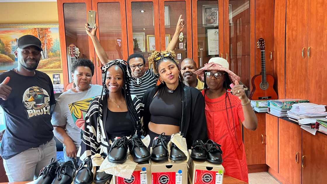 Lerato Modise donated some essential items Lerato Modise donated some essential items