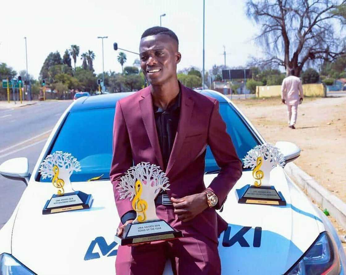 King Monada songs