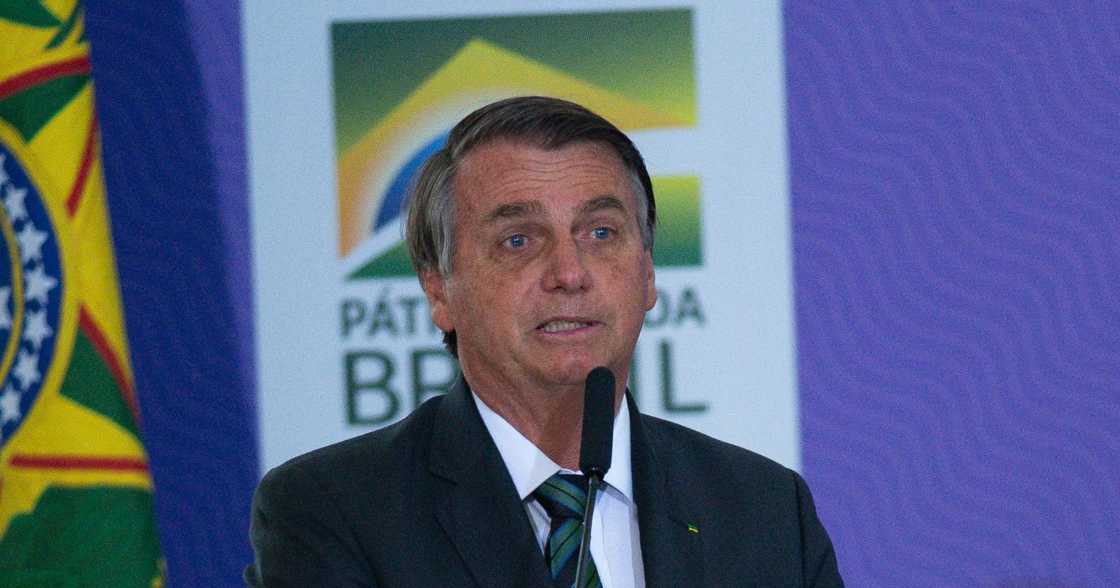 Brazil's president doesn't trust Covid-19 vaccine: "I won't get vaccinated" Brazil's president doesn't trust Covid-19 vaccine: "I won't get vaccinated"