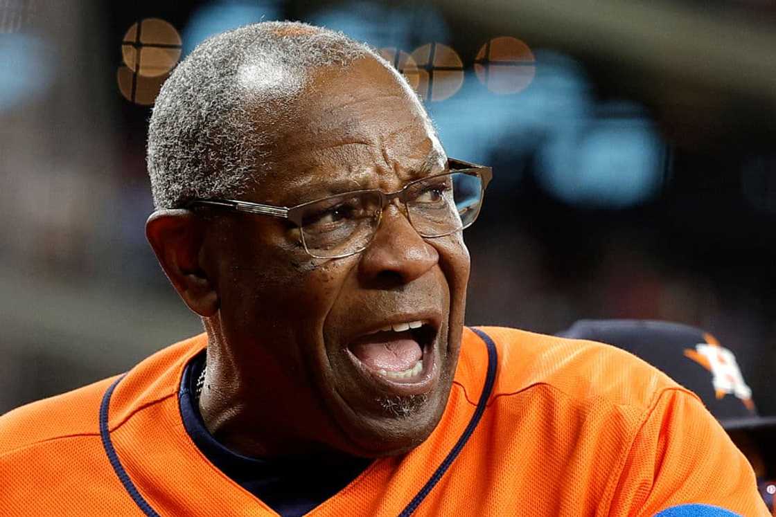 Does Dusty Baker have a wife? Does Dusty Baker have a wife?