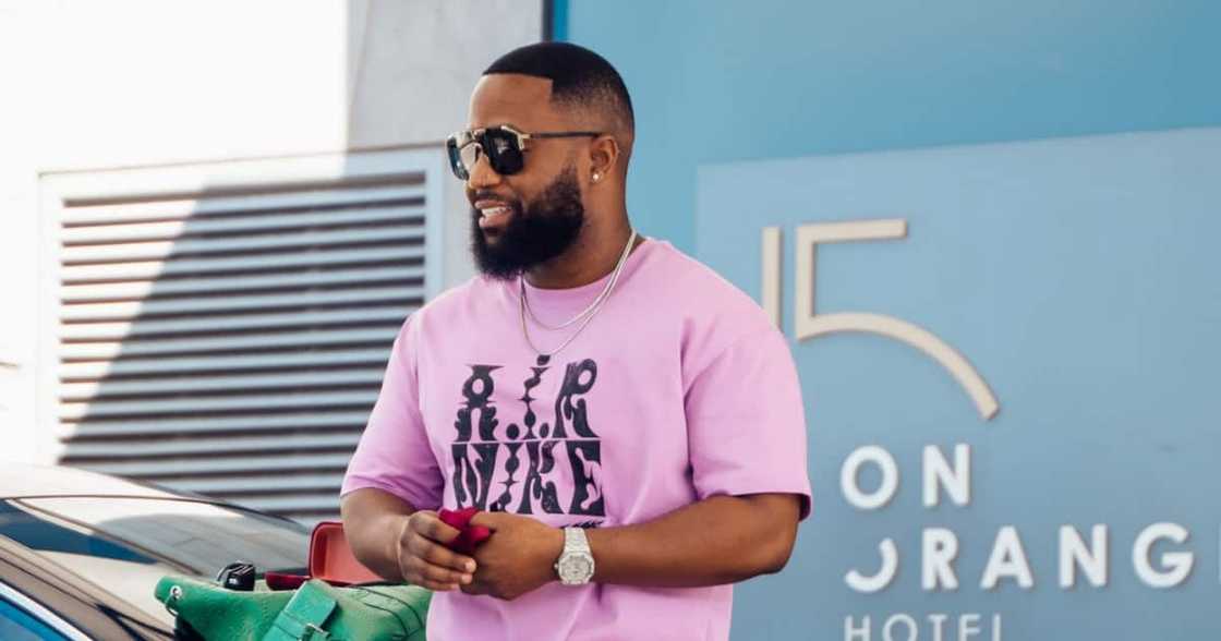 Cassper Nyovest trends after dropping Amapiano jam, 'Ama Number Ayi 10' Cassper Nyovest trends after dropping Amapiano jam, 'Ama Number Ayi 10'