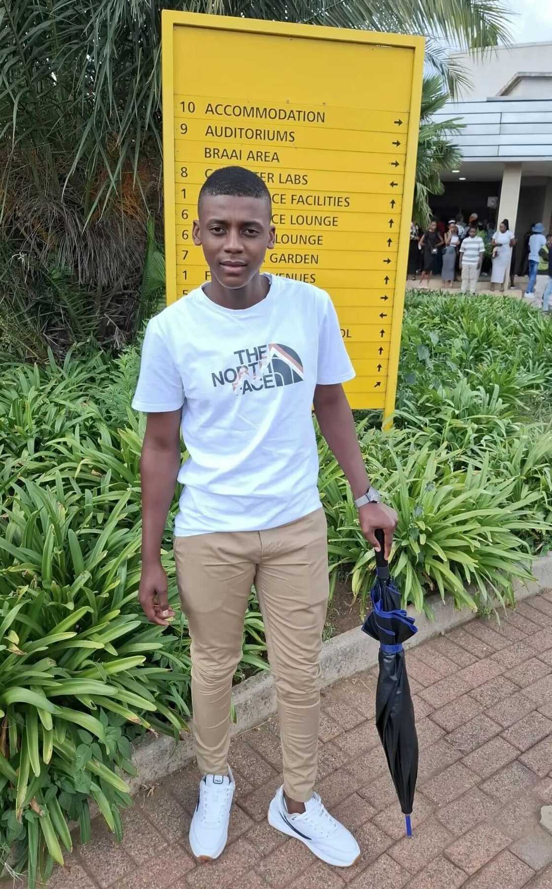 A young South African man's viral 'pap cake' has left the internet divided.