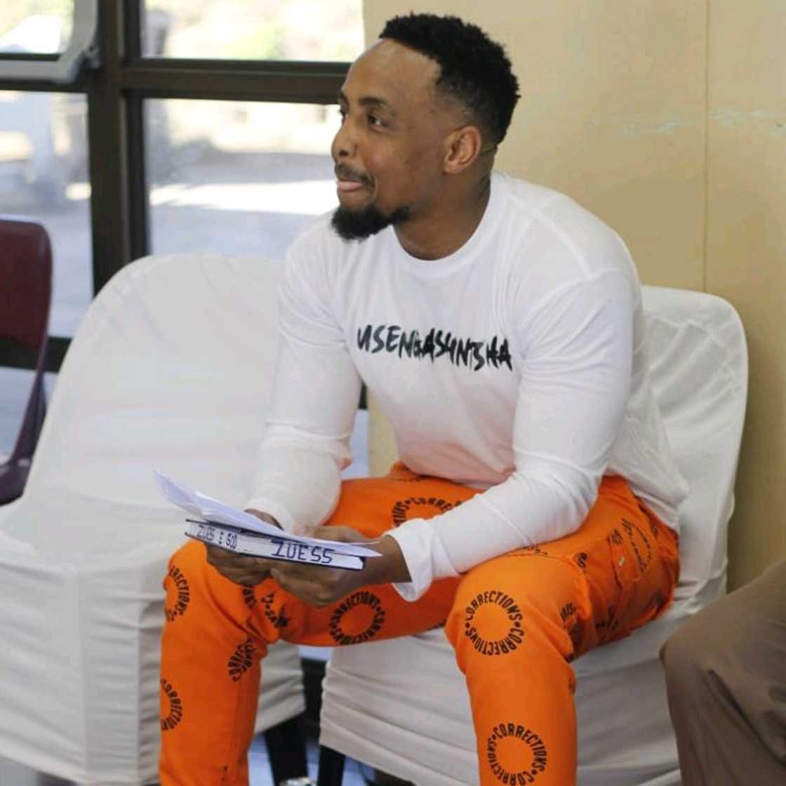 Local men and women were stressed by a video of a woman walking close to fast cars Local men and women were stressed by a video of a woman walking close to fast cars