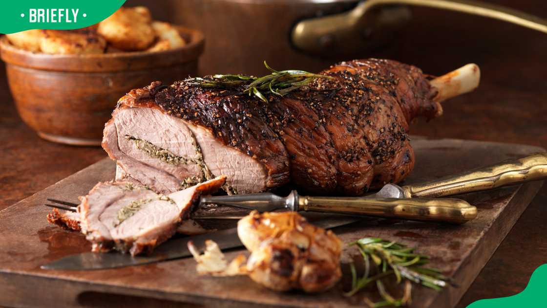 Leg of lamb for Xmas lunch Leg of lamb for Xmas lunch