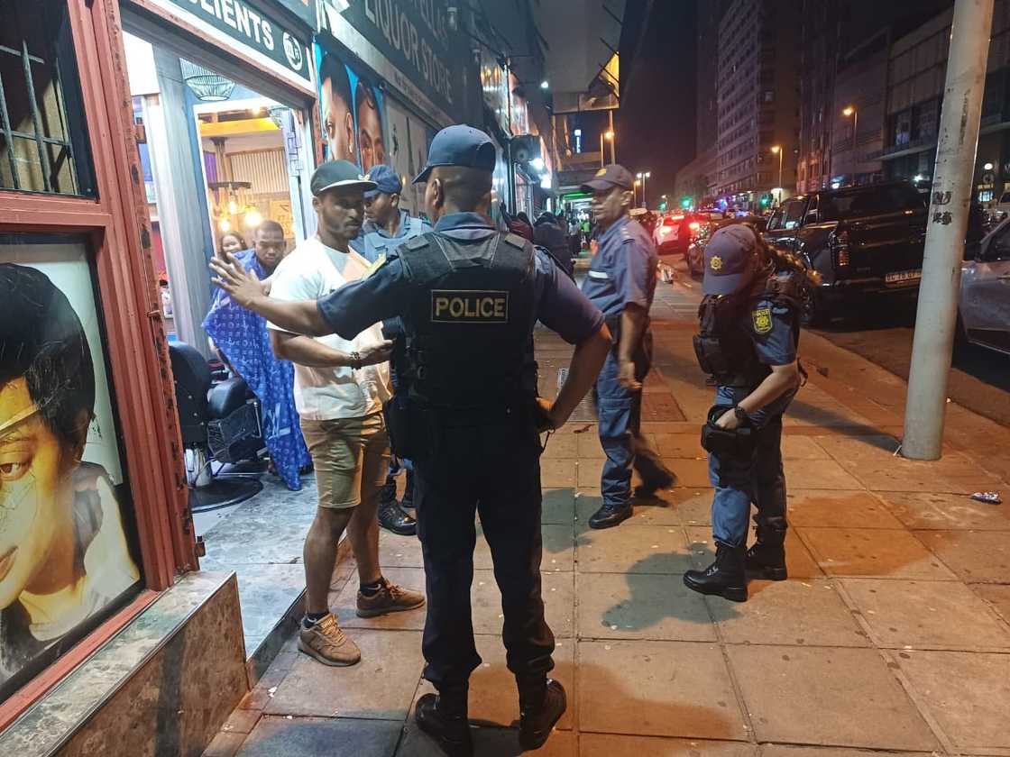 The South African Police Service raided the Durban CBD with the top cop General Nhlanhla Mkhwanazi leading them