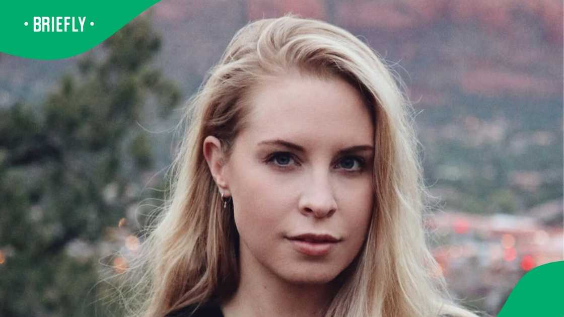 Stephanie Be exits 5FM Stephanie Be exits 5FM