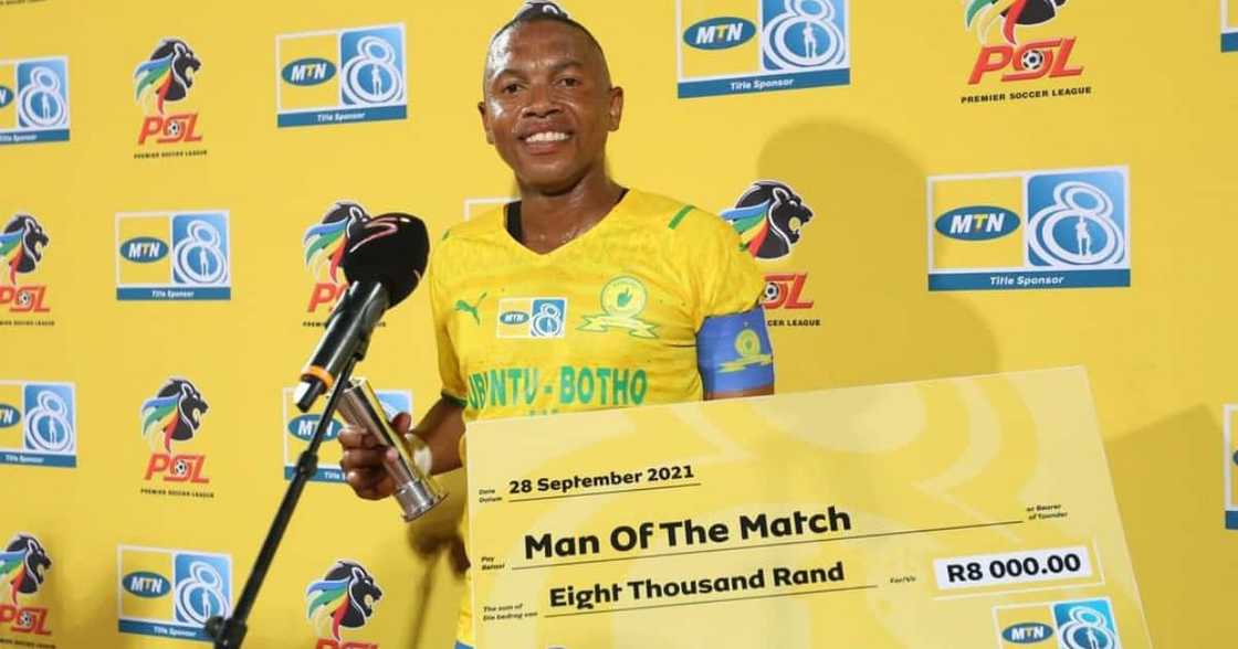 Manqoba Mngqithi, Andile Jali, Man of the Match, Golden Arrows, Captain, Mamelodi Sundowns Manqoba Mngqithi, Andile Jali, Man of the Match, Golden Arrows, Captain, Mamelodi Sundowns