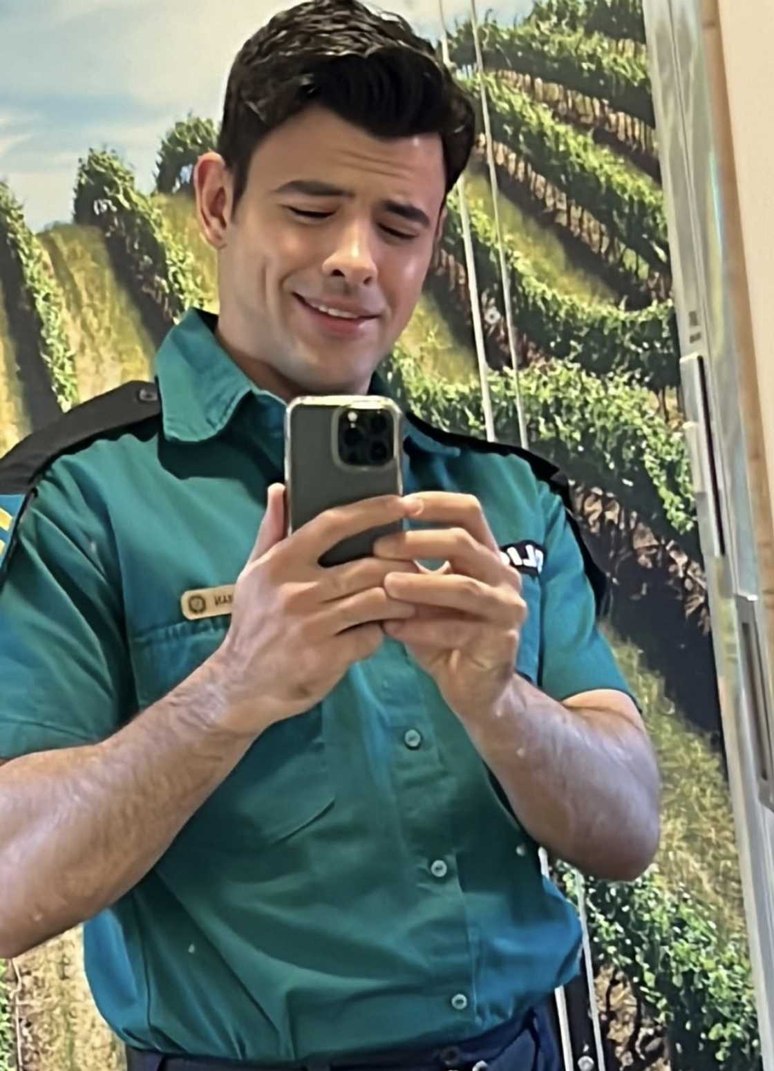 Online users weighed in on Arno Greeff's announcement