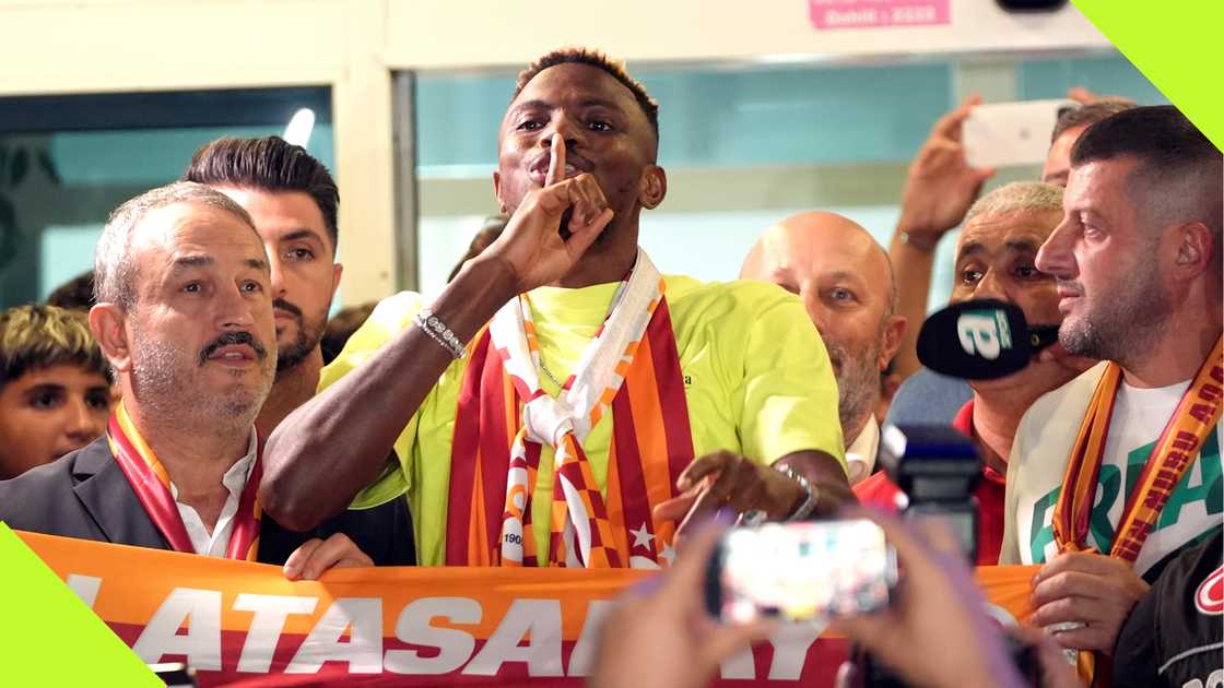 Victor Osimhen arrives Istanbul following his Galatasaray transfer