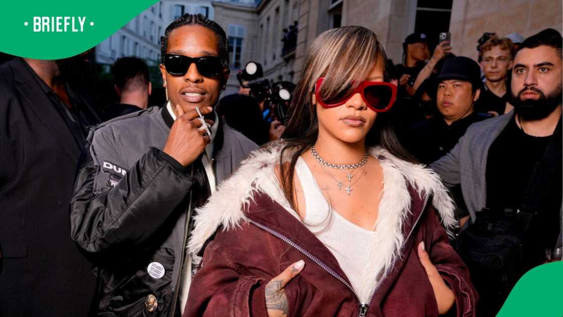 Rihanna seemingly ignored her baby daddy Rihanna seemingly ignored her baby daddy
