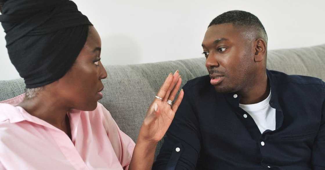 Lady blocks friend for complimenting husband and checks for other communication Lady blocks friend for complimenting husband and checks for other communication