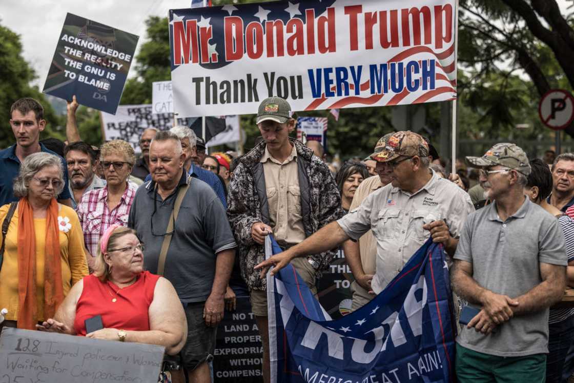 Afrikaners and minorities can apply to be refugees in the US Afrikaners and minorities can apply to be refugees in the US