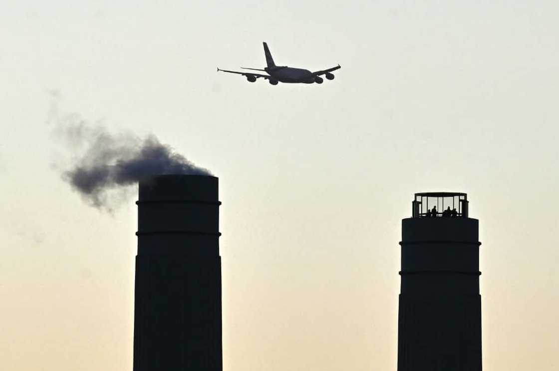 In certain cases, the problem can lead to a modified trajectory or even change destination In certain cases, the problem can lead to a modified trajectory or even change destination